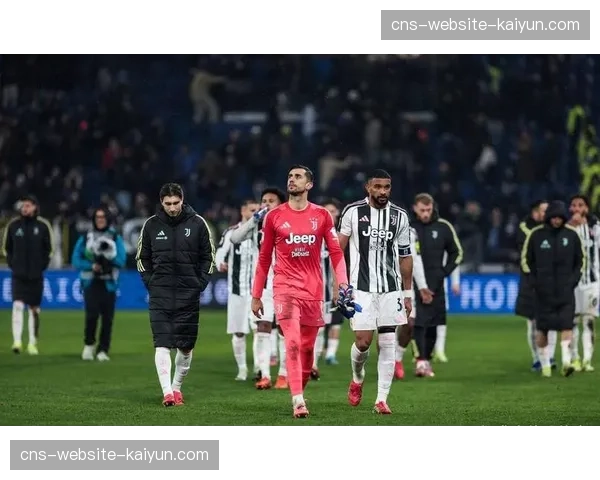 深度复盘:尤文图斯1-1战平亚特兰大,中场控制力下降暴露隐患 深度复盘:尤文图斯1-1战平亚特兰大,中场控制力下降暴露隐患